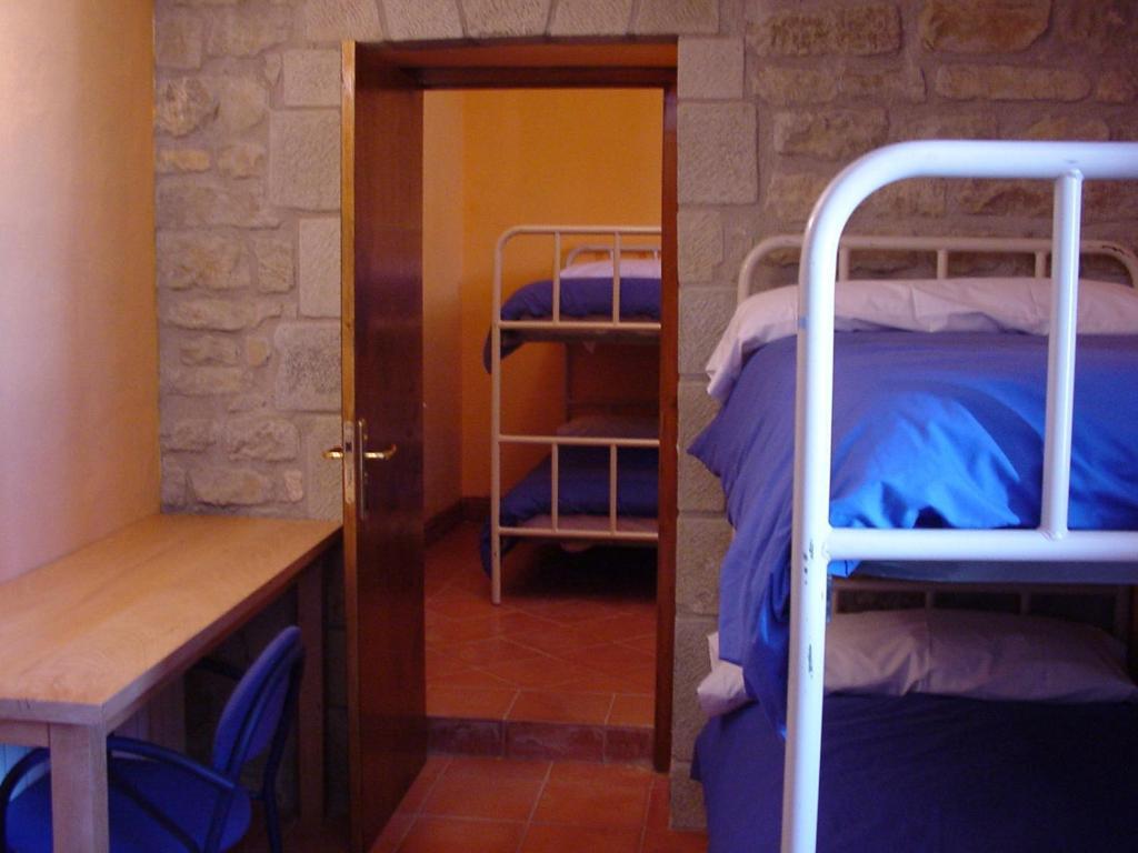 Albergue De Juventud De Sos del Rey Católico الغرفة الصورة